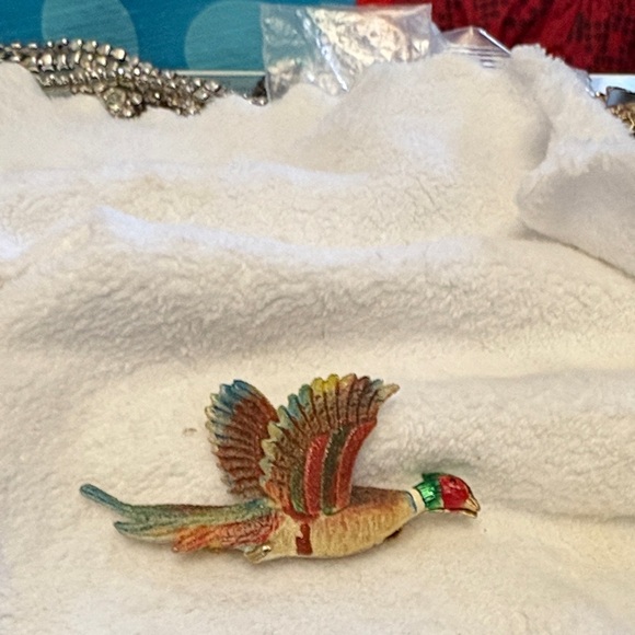 Vintage Colourful Flocked Metal  Pheasant Brooch - Picture 5 of 10